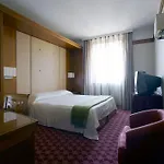 Nh Отель