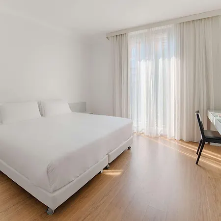 Nh Hotel 4*