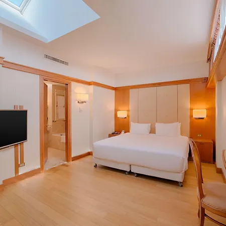 Nh Hotel 4*