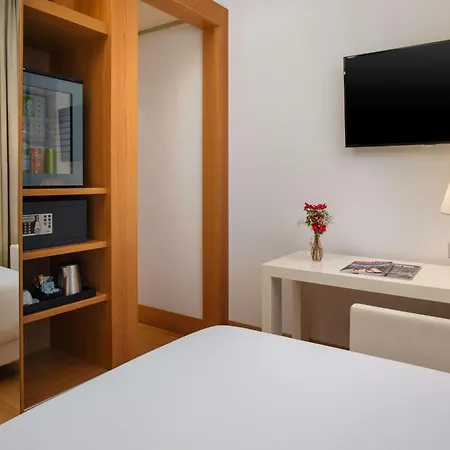 Nh Hotel 4*