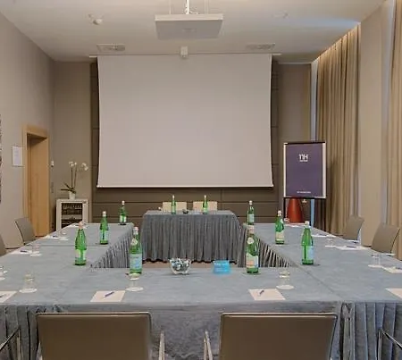 Nh Hotel 4*
