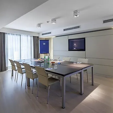 Nh Hotel 4*