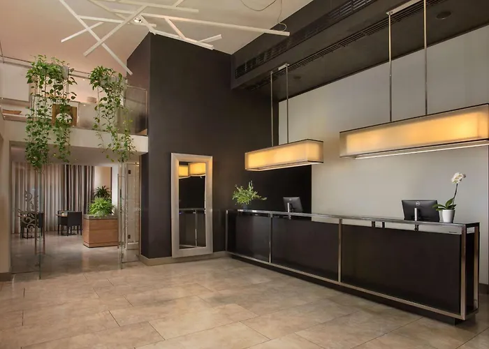 Nh Отель Пиза