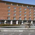Hotell Nh 4*
