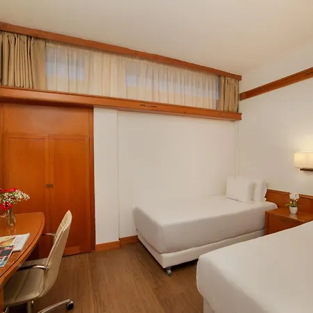Hotel Nh 4*