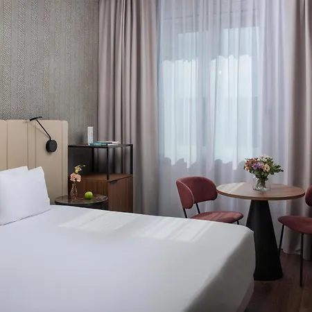 比萨nh酒店 酒店 4*